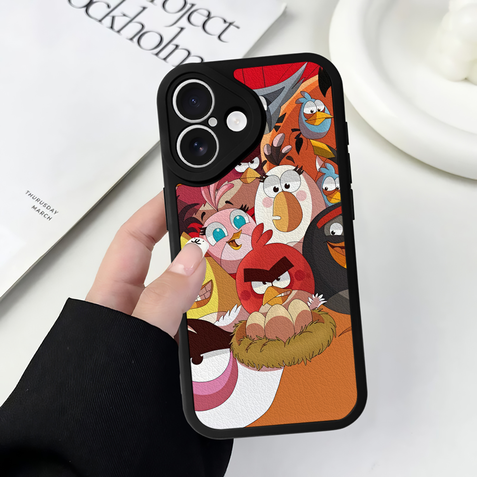 （画像用） Angry Birds アングリーバード 【iPhone 16シリーズ対応】シリコンスマホケース（レザー調） 材質：シリコン